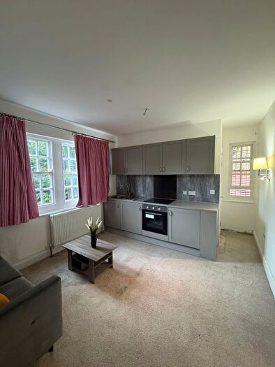 1 Bedroom Semi Detached House To Rent In The Bishops Avenue, London, N2