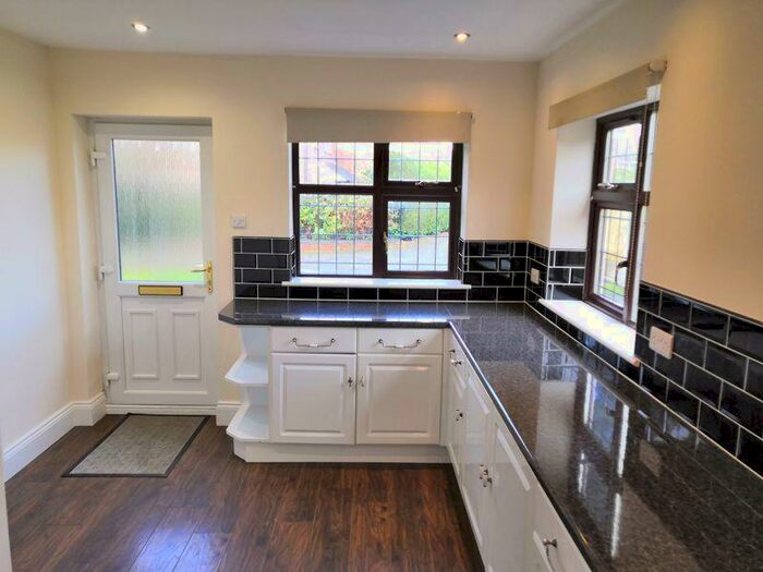 5 Bedroom Detached House To Rent In Elm Walk, Retford, DN22