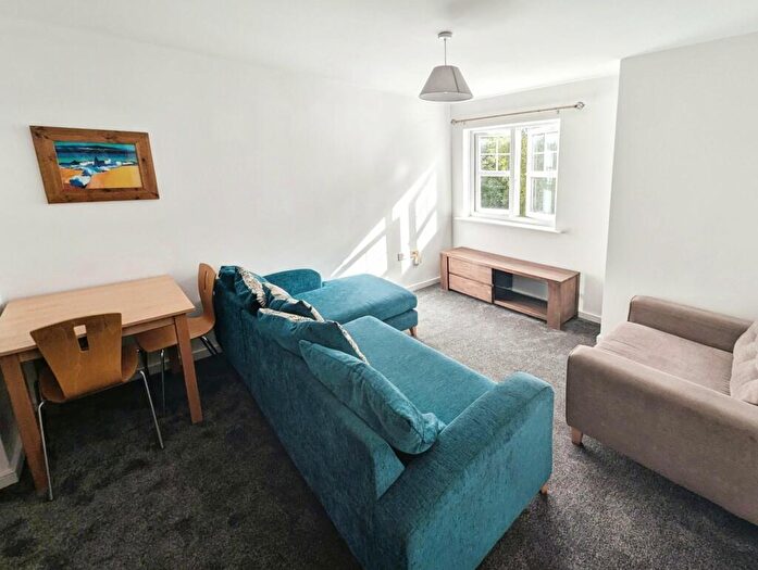 2 Bedroom Apartment To Rent In Ladybarn Court, Manchester, M14