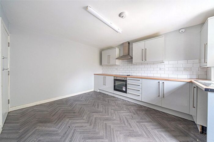4 Bedroom End Of Terrace House For Sale In Bower Avenue, Wardle, Rochdale, Greater Manchester, OL12