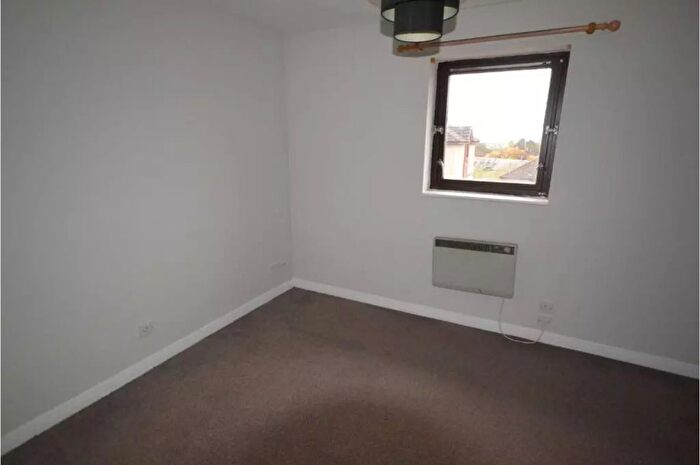2 Bedroom Flat To Rent In Arklay Court, Dundee, DD3