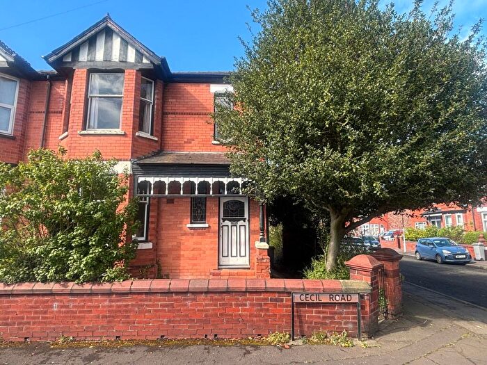 3 Bedroom Semi-Detached House For Sale In Cecil Road, Stretford, M32