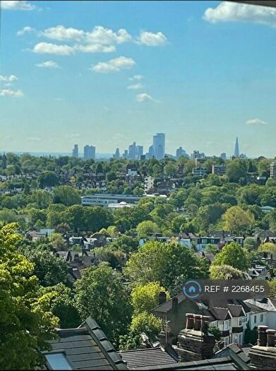 2 Bedroom Flat To Rent In Risborough Close, London, N10