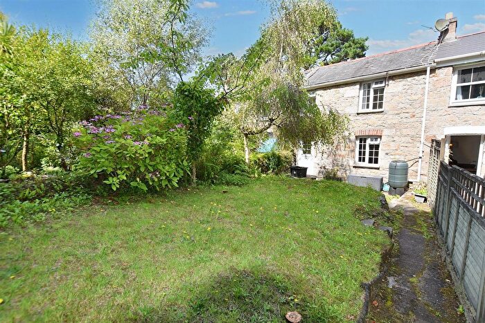 3 Bedroom Cottage To Rent In Raby's Row, Scorrier, TR16