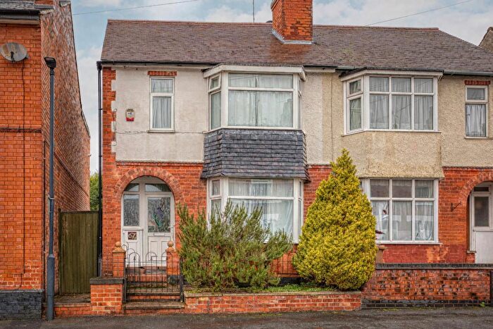 3 Bedroom Semi-Detached House For Sale In Longford Street, Derby, DE22