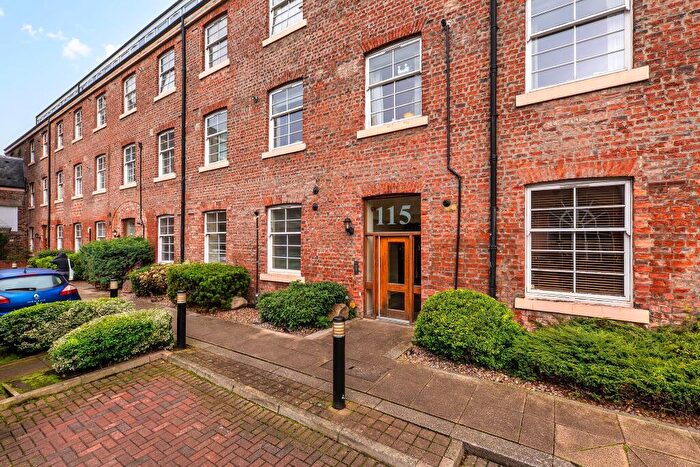 2 Bedroom Apartment For Sale In Flat /, Cook Street, Glasgow, G5