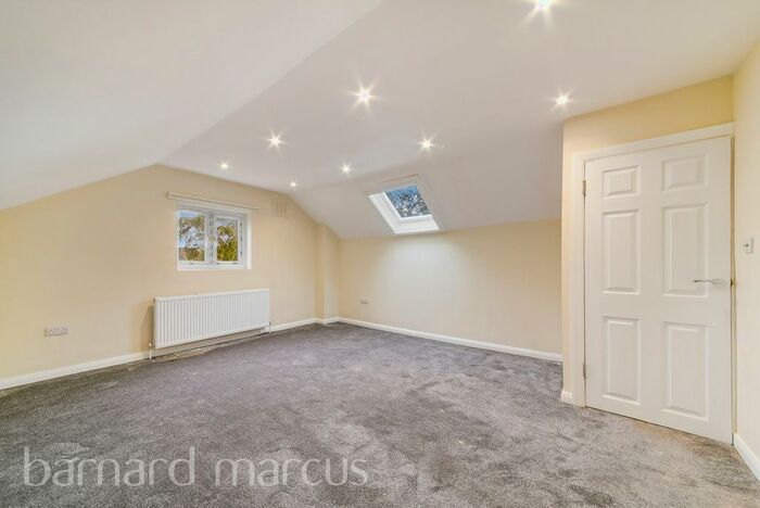 2 Bedroom Flat To Rent In Stretton Road, Addiscombe, Croydon, CR0