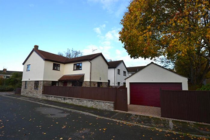 4 Bedroom Detached House For Sale In Moorlands Close, Nailsea, BS48