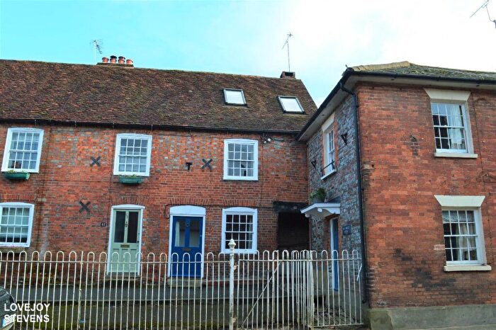 3 Bedroom Terraced House To Rent In High Street, Hungerford, RG17