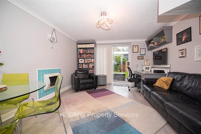 2 Bedroom Semi-Detached House For Sale In Claygate, Nottingham, NG3
