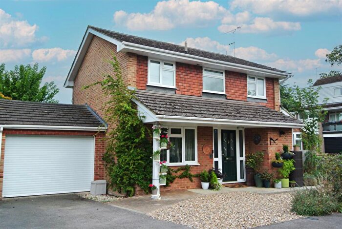 4 Bedroom Detached House For Sale In Cedar Drive, Ascot, Berkshire, SL5