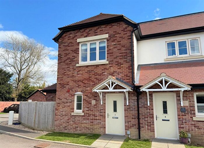 2 Bedroom End Of Terrace House To Rent In Chequers, Winchester Road, Ropley, SO24