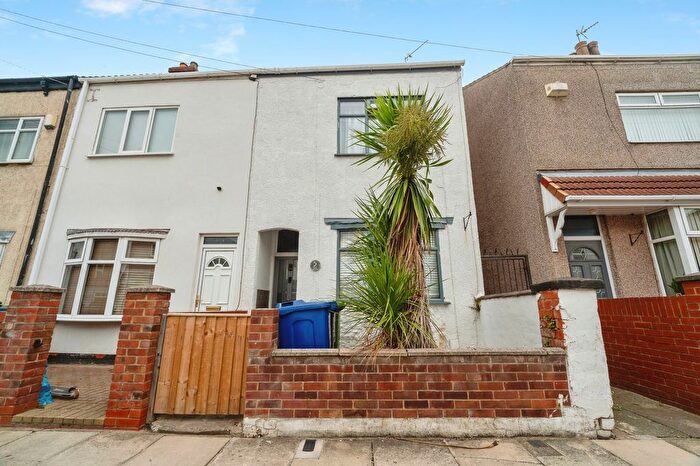 3 Bedroom End Terrace House For Sale In West Street, Cleethorpes, DN35