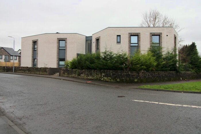 2 Bedroom Flat To Rent In Muirhall Road, Larbert, FK5