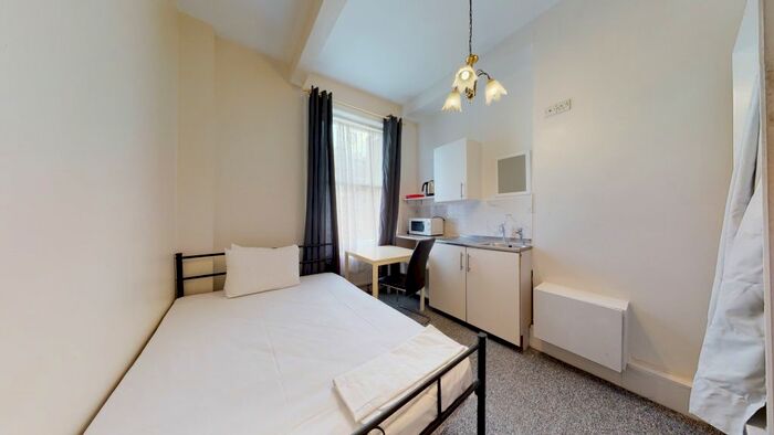 Studio To Rent In Castletown Road, London, W14