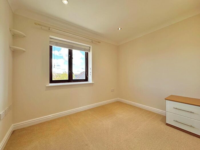2 Bedroom Apartment To Rent In Queensbury Lane, Monkston Park, Milton Keynes, MK10