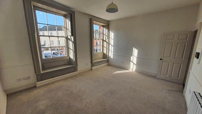 1 Bedroom Apartment To Rent In Market Place, Bungay, NR35