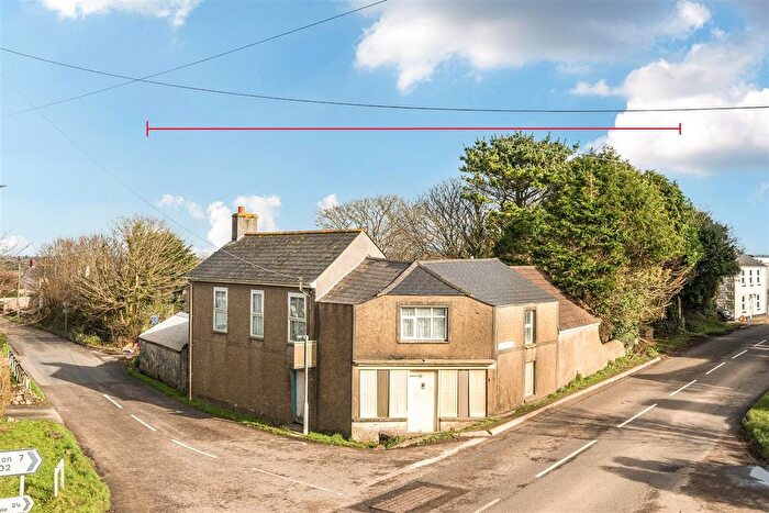 3 Bedroom Detached House For Sale In Deveral Road, Fraddam, Hayle, TR27