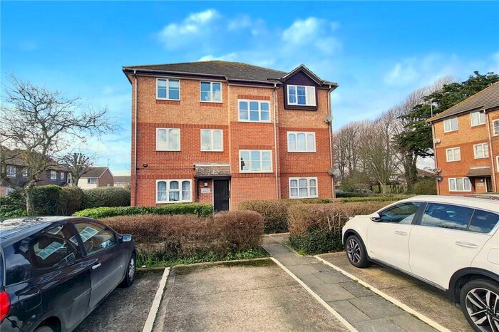 1 Bedroom Apartment To Rent In Thornton Court, Guildford Road, Littlehampton, West Sussex, BN16