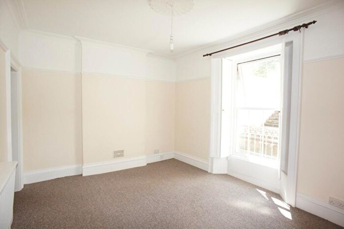 1 Bedroom Apartment To Rent In Cheltenham Road, Cotham, Bristol, BS6