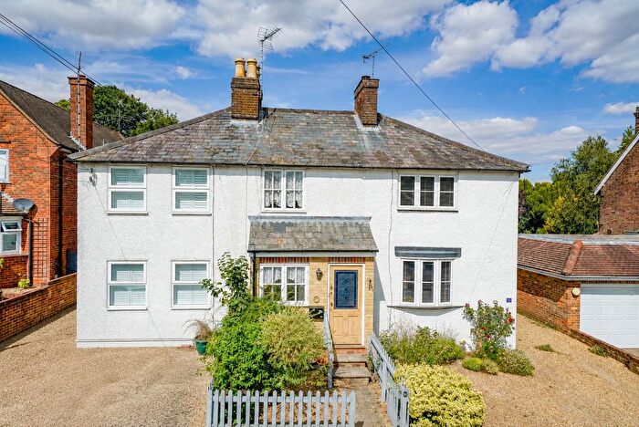 2 Bedroom Terraced House For Sale In Crown Street, Redbourn, AL3