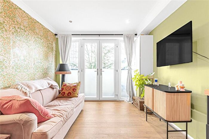 1 Bedroom Apartment To Rent In Tower Mews, London, E17