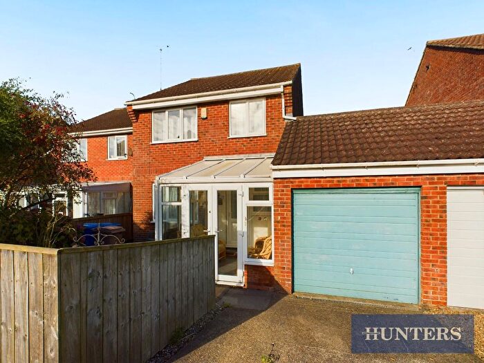 3 Bedroom Link Detached House For Sale In Acredykes, Bempton, Bridlington, YO15