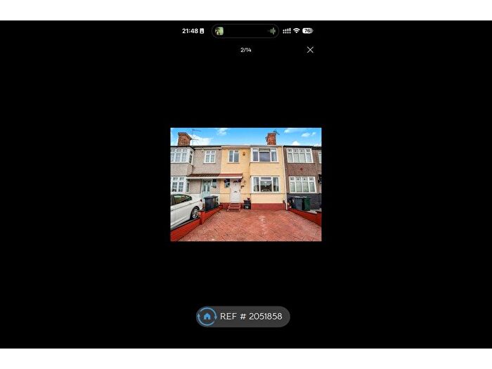 3 Bedroom Terraced House To Rent In Swaisland Road, Dartford, DA1