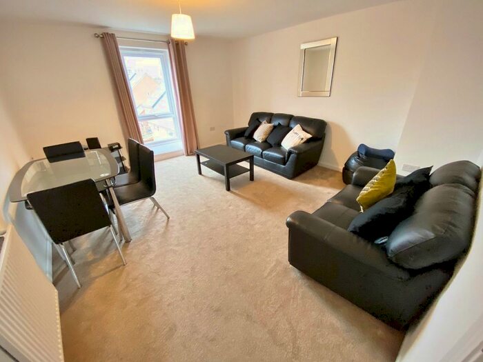 2 Bedroom Flat To Rent In Corporation House, City Wharf, Coventry, CV1
