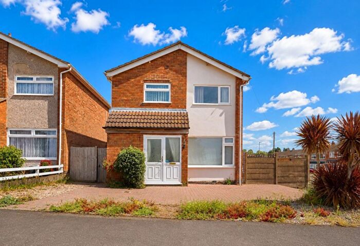 3 Bedroom Detached House For Sale In Torridon Way, Hinckley, LE10