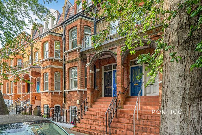 1 Bedroom Flat To Rent In Crookham Road, London, SW6