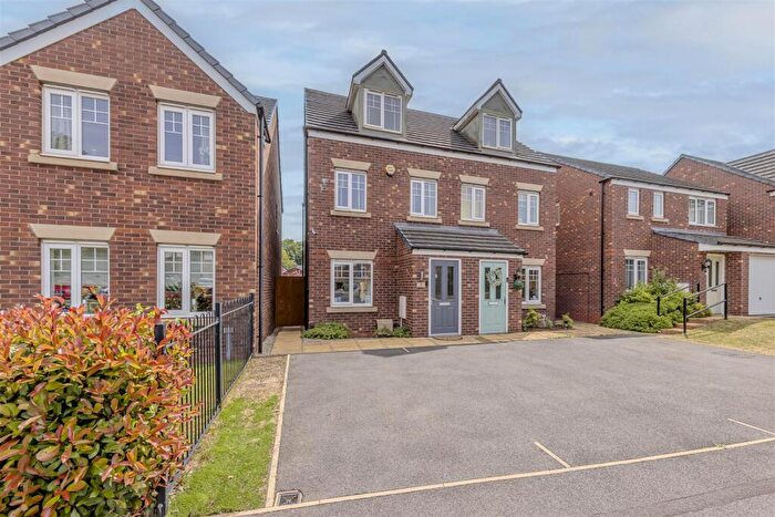 3 Bedroom Semi-Detached House For Sale In Robert Knox Way, Hartshill, Stoke-On-Trent, ST4
