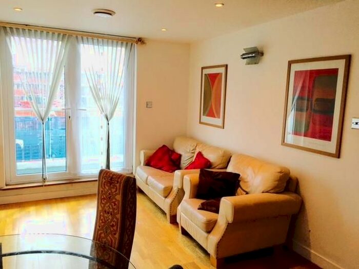 2 Bedroom Flat To Rent In Lyon Road, Harrow-On-The-Hill, Harrow, HA1