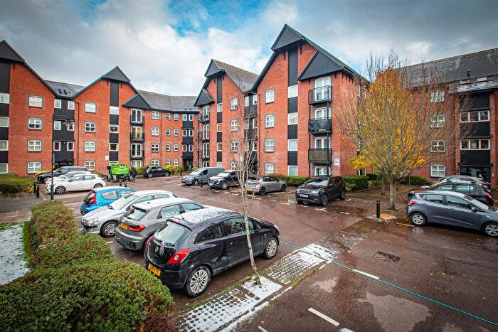 2 Bedroom Flat To Rent In The Wharf, Leighton Buzzard, Milton Keynes, LU7
