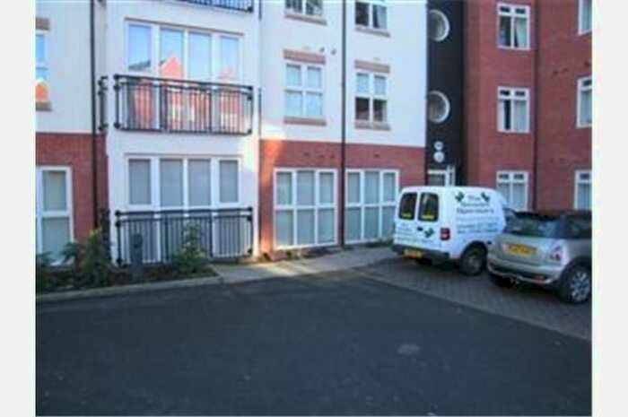 2 Bedroom Flat To Rent In Honeywell Close, Oadby, Leicester, LE2