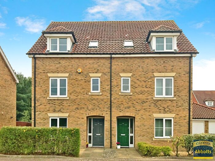 4 Bedroom Property To Rent In Cypress Close, Bury St. Edmunds, IP28