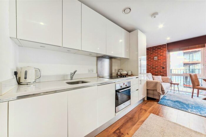 Apartment To Rent In Warehouse Court, No Street, Woolwich, London, SE18