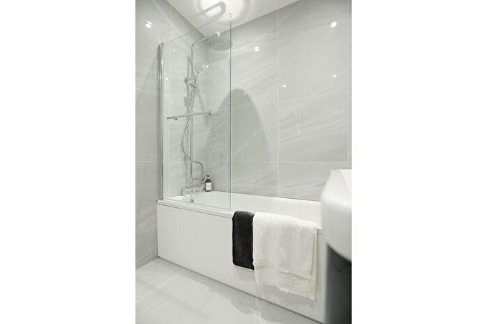 2 Bedroom Apartment To Rent In Canterbury, CT1