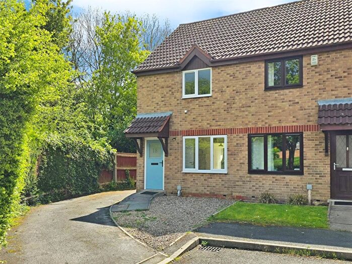 2 Bedroom Property To Rent In Oxenhope Close, Littleover, Derby, DE23