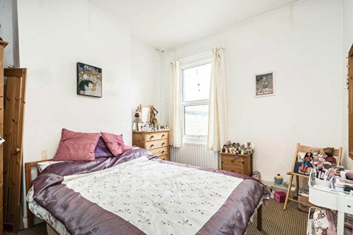 3 Bedroom Terraced House For Sale In Ulverscroft Road, East Dulwich, SE22