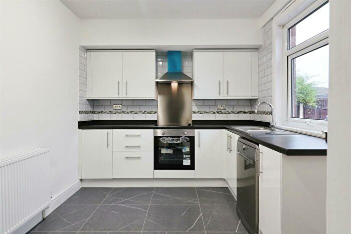 3 Bedroom Semi-Detached House For Sale In Whinney Lane, New Ollerton, Newark, NG22