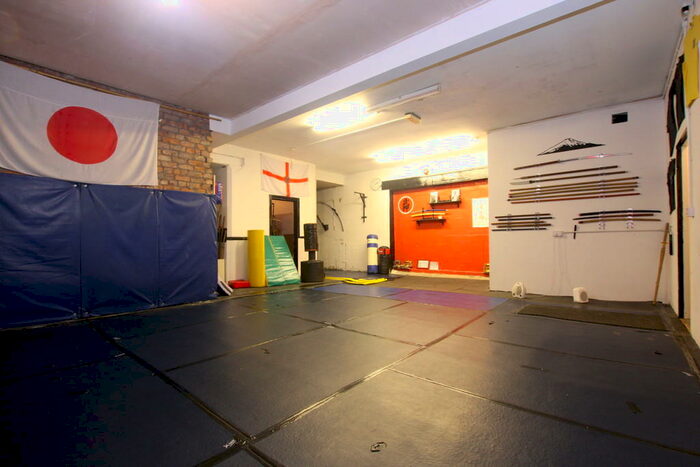 Garage / Parking To Rent In Commercial Space, Lock-up, Church Road West, Walton, L4