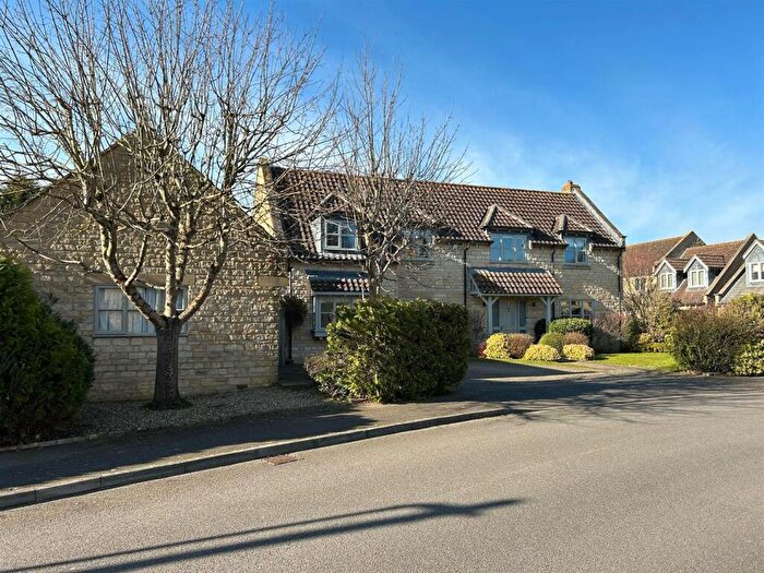 4 Bedroom House To Rent In Laxton Drive, Oundle, Peterborough, PE8