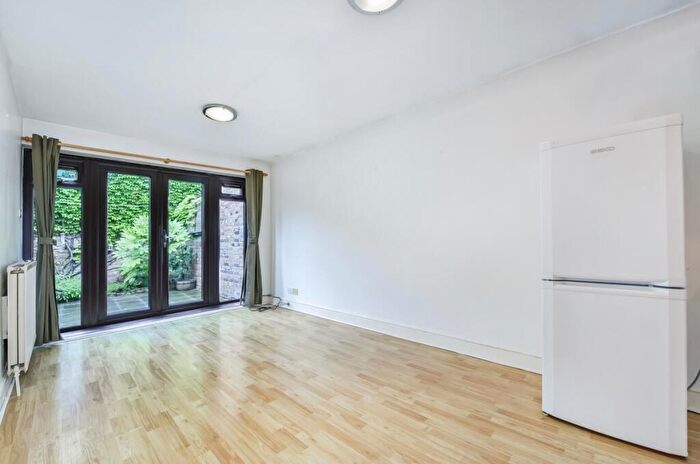 1 Bedroom Flat To Rent In Hornsey Road, Archway, N19