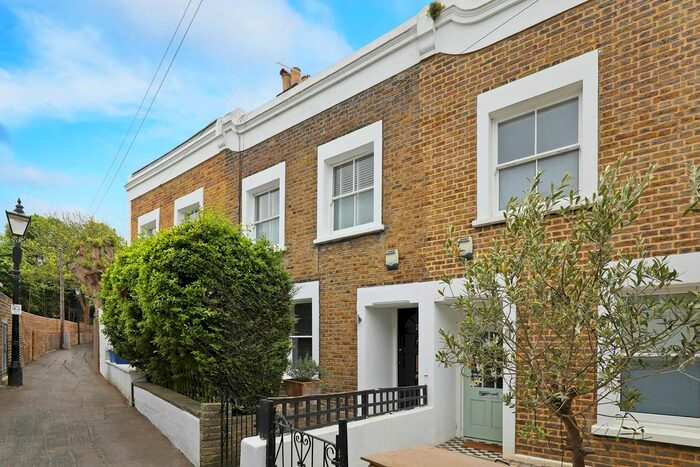 3 Bedroom Terraced House To Rent In Albany Terrace, Richmond, TW10