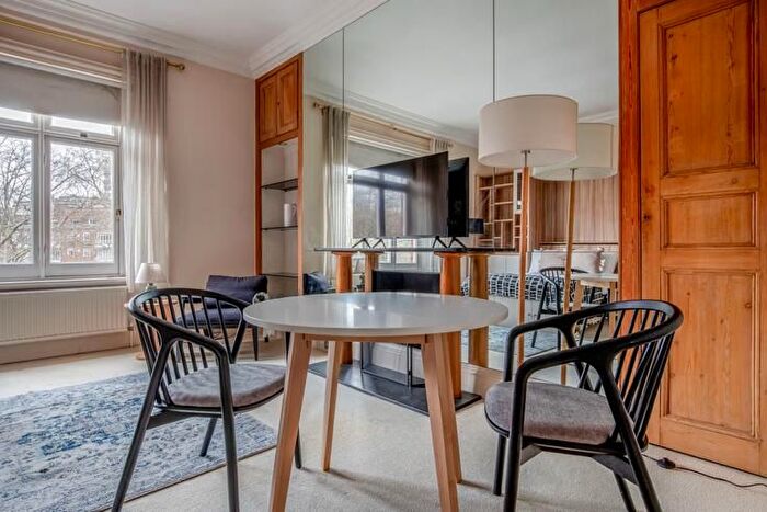 1 Bedroom Flat To Rent In Hans Place, SW1X