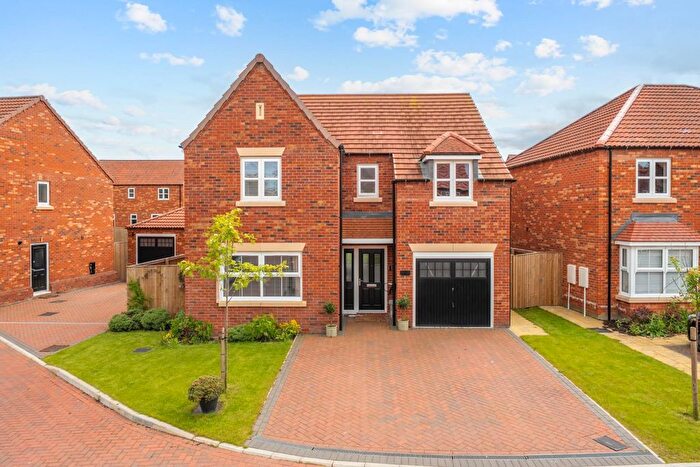 4 Bedroom Detached House For Sale In Stanley Grove, Tockwith, York, YO26