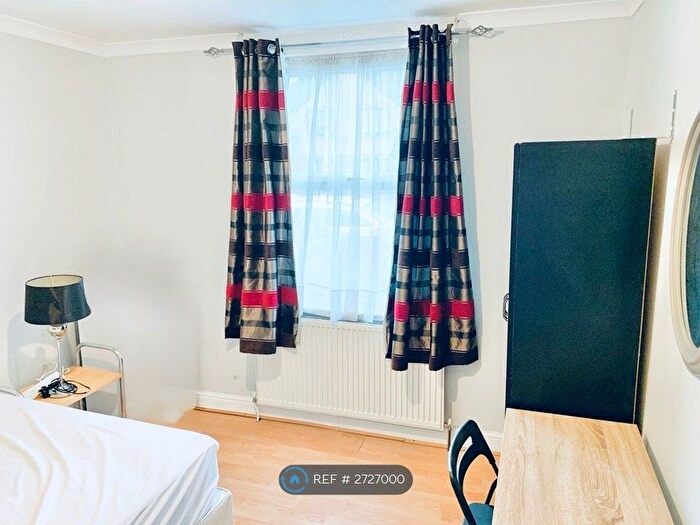 2 Bedroom Flat To Rent In Northfield Road, Reading, RG1