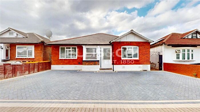 4 Bedroom Bungalow For Sale In Beechcroft Gardens, Wembley, HA9