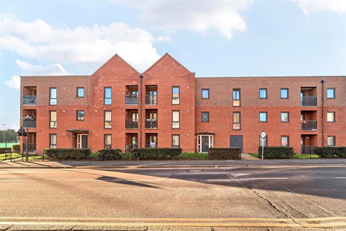 2 Bedroom Apartment For Sale In Rayners Lane, Harrow, HA2